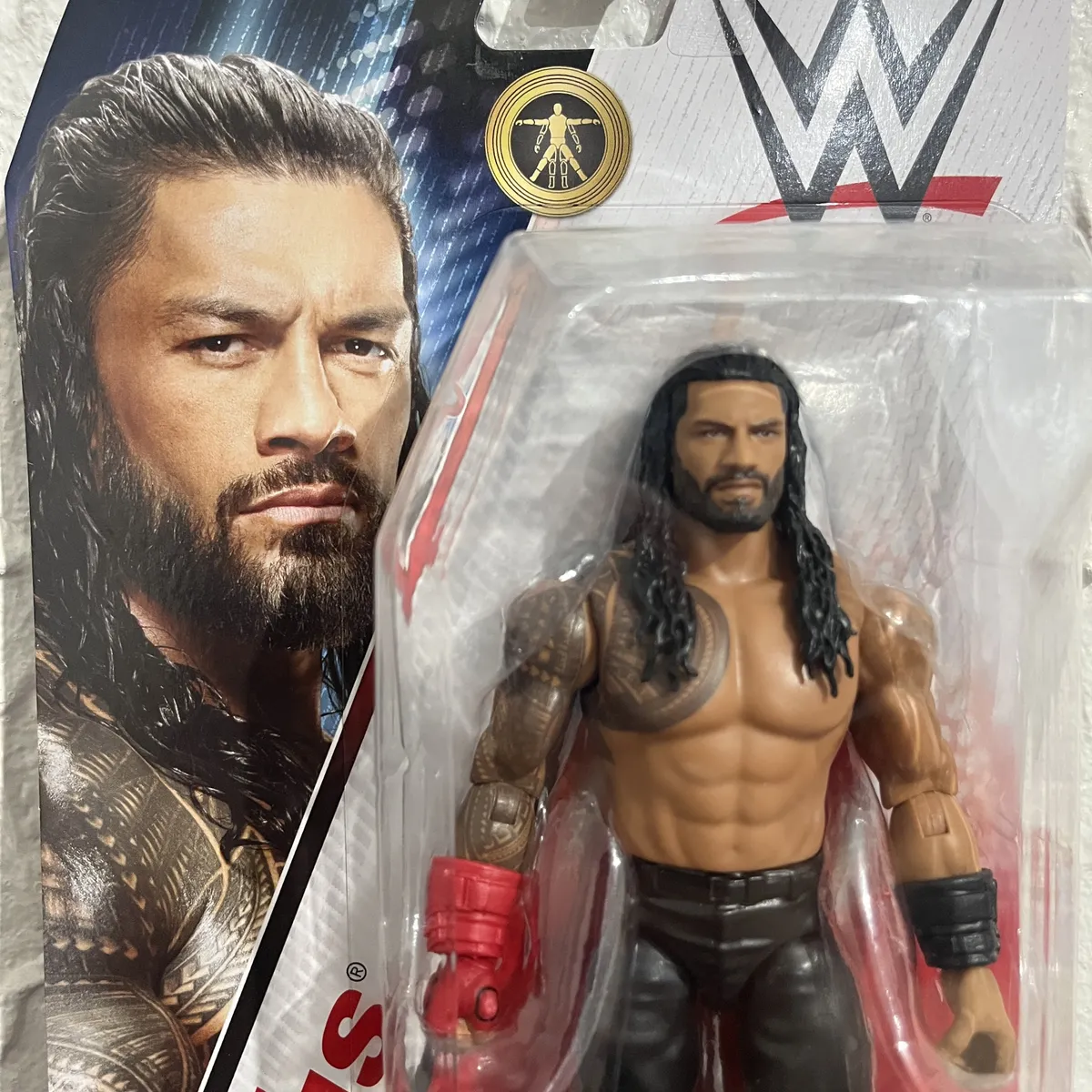 Figura Roman Reigns WWE Maint Event | Mattel Original - Imagen 4